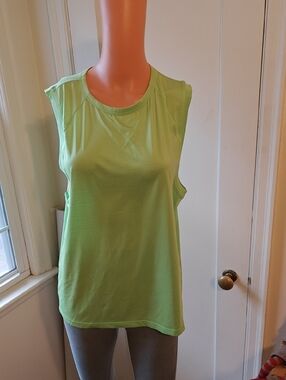 Fabletics Light Lime Crewneck Sleeveless Tank
